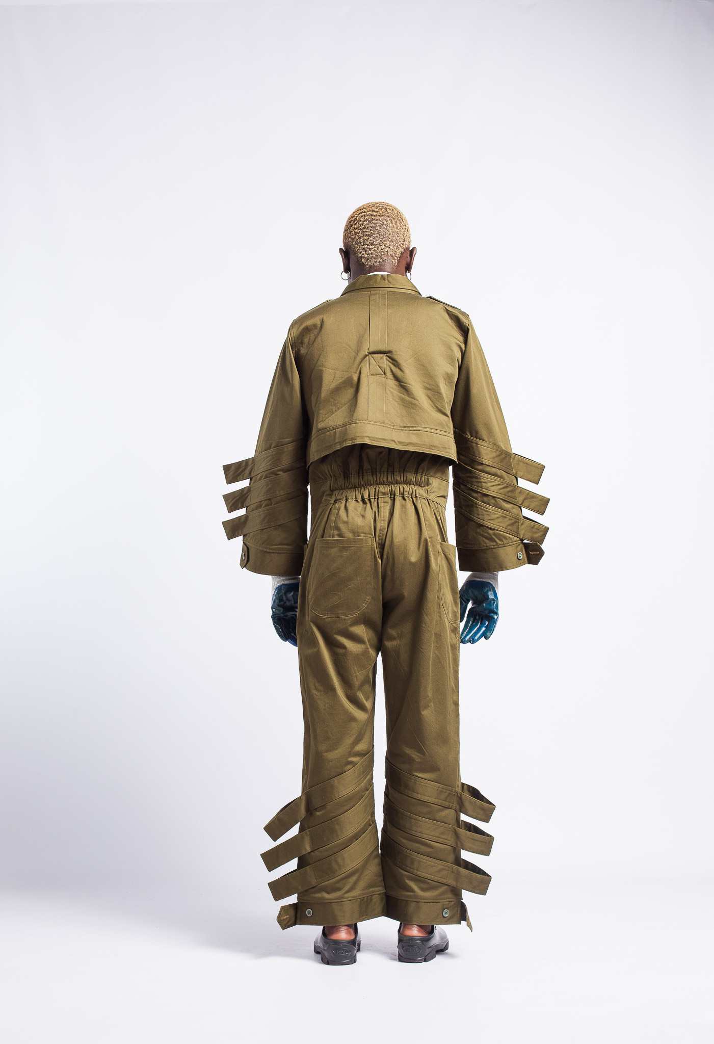BLACK CLOUDS BUT THE MASSES COLOURBLIND SS21 - 8
